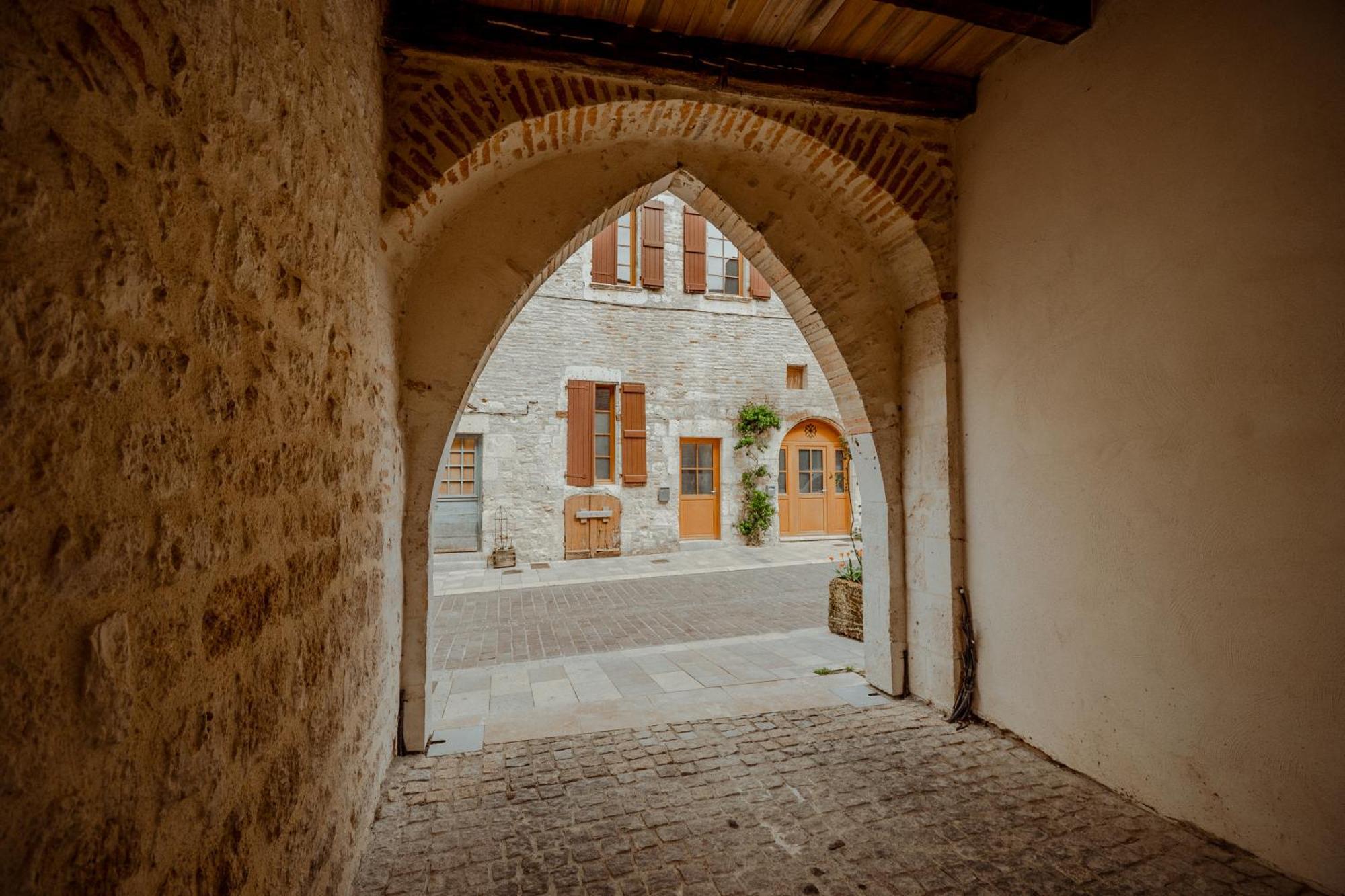 La Chambre Bleue Lauzerte Εξωτερικό φωτογραφία