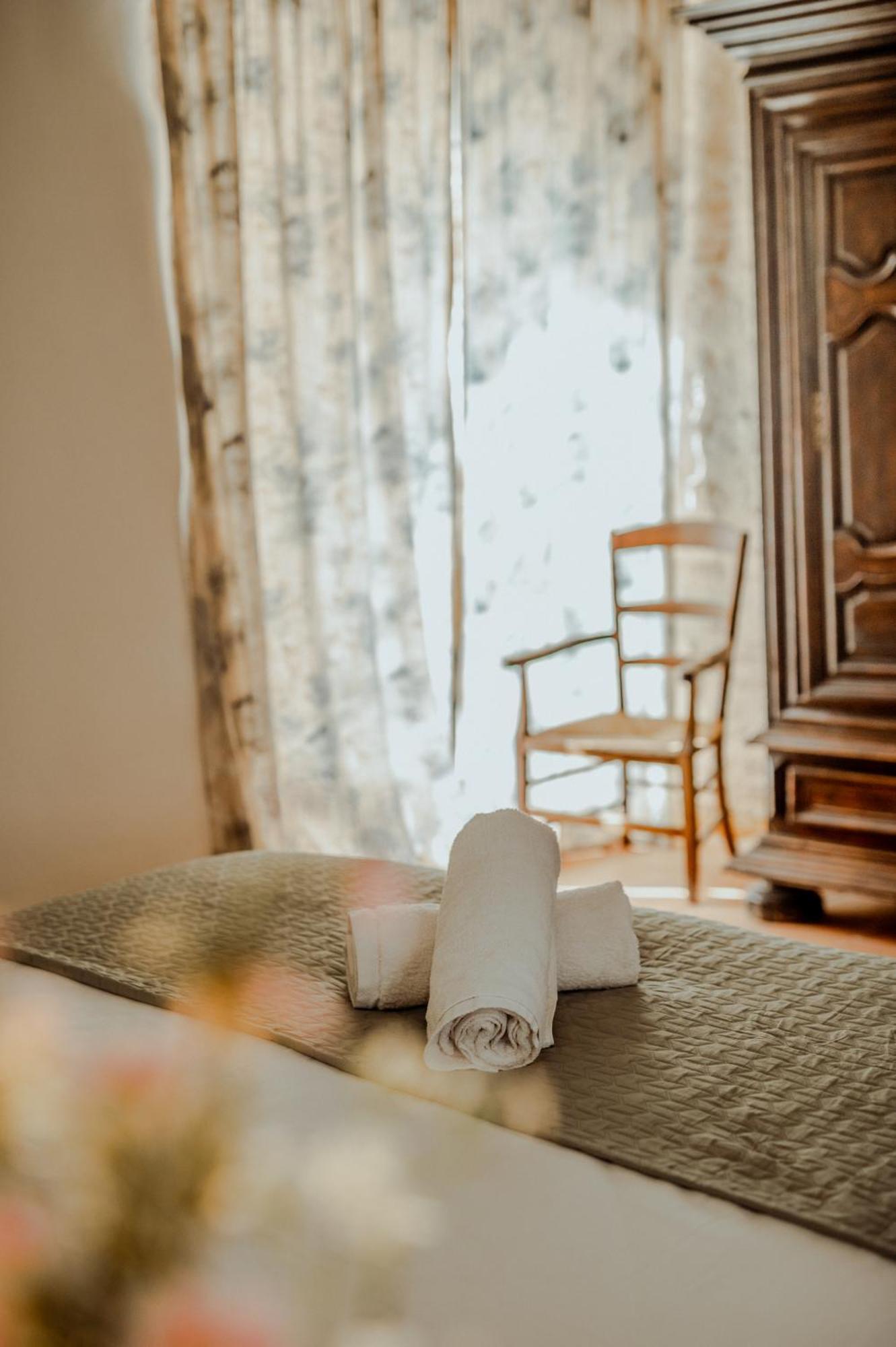 La Chambre Bleue Lauzerte Εξωτερικό φωτογραφία