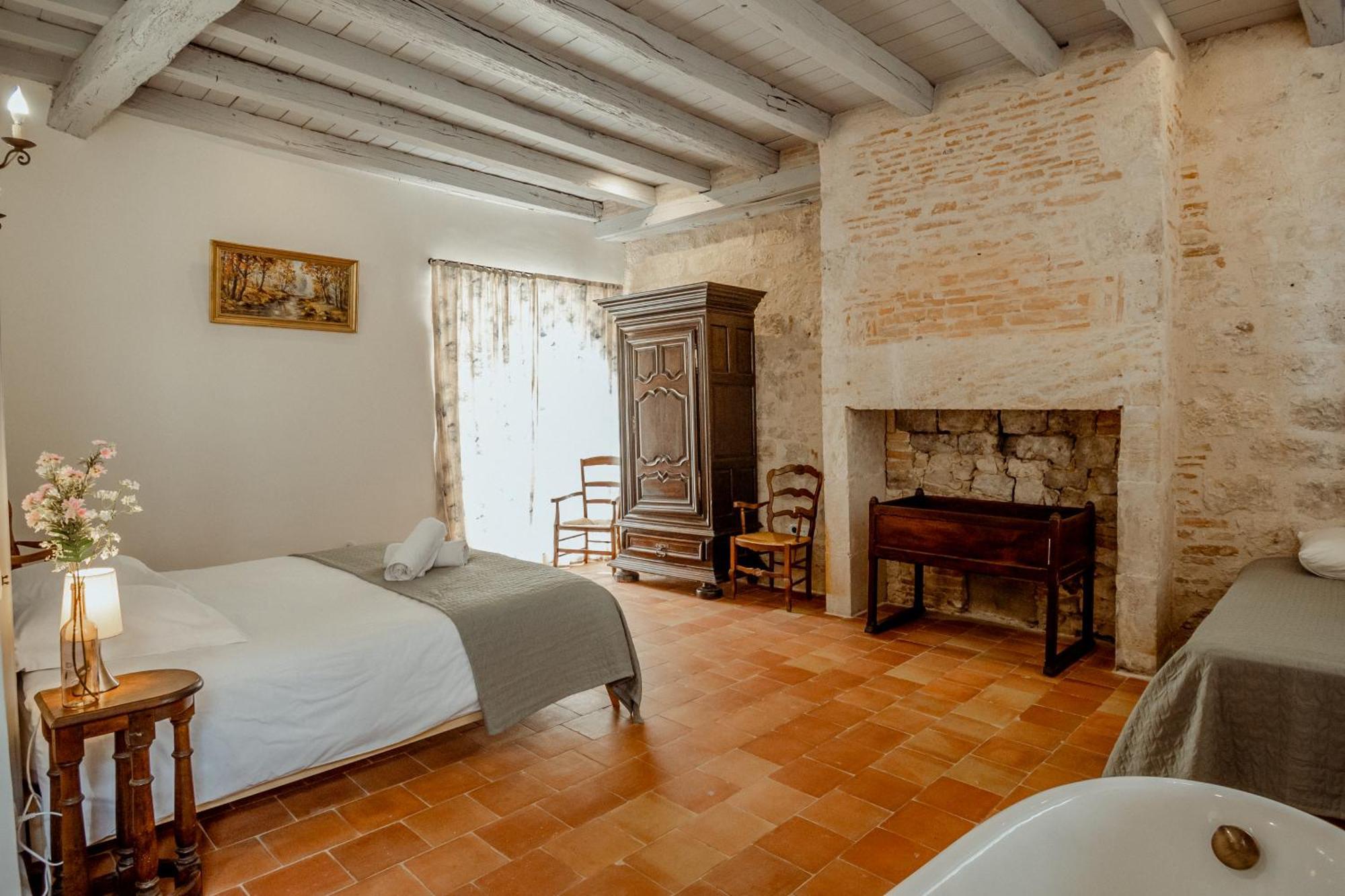 La Chambre Bleue Lauzerte Εξωτερικό φωτογραφία